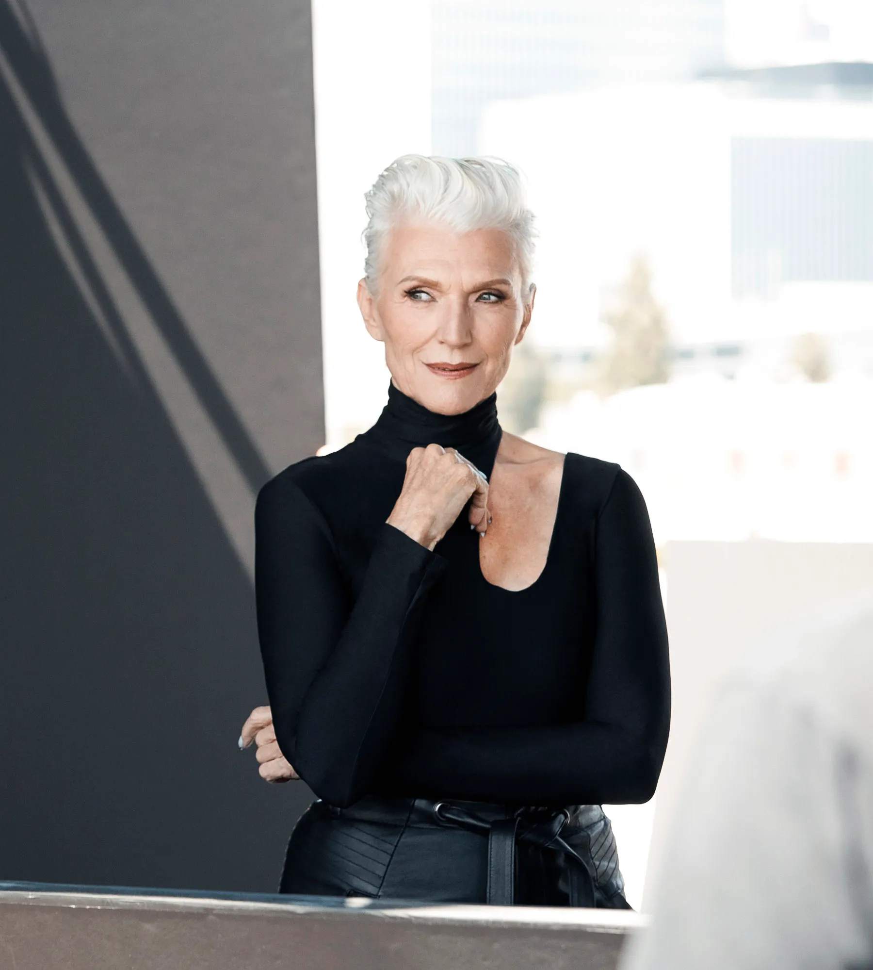 ภาพถ่ายที่พิสูจน์ว่า Maye Musk วัย 70 ปีคือไอคอนแห่งแฟชั่น